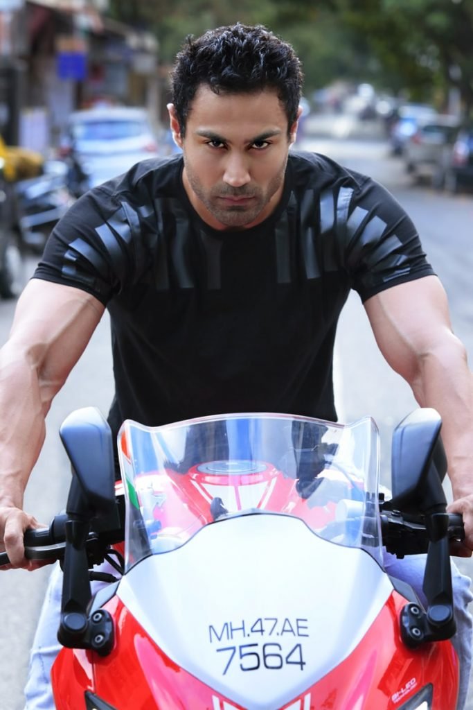 Karan “KO” Oberoi | Top 10 Most liked Pictures on Instagram 5 KARAN OBEROI (KO) MODEL IMAGE GOOGLE